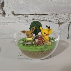 Pokemon Pikachu and Eevee Re-ment Terrarium Figure